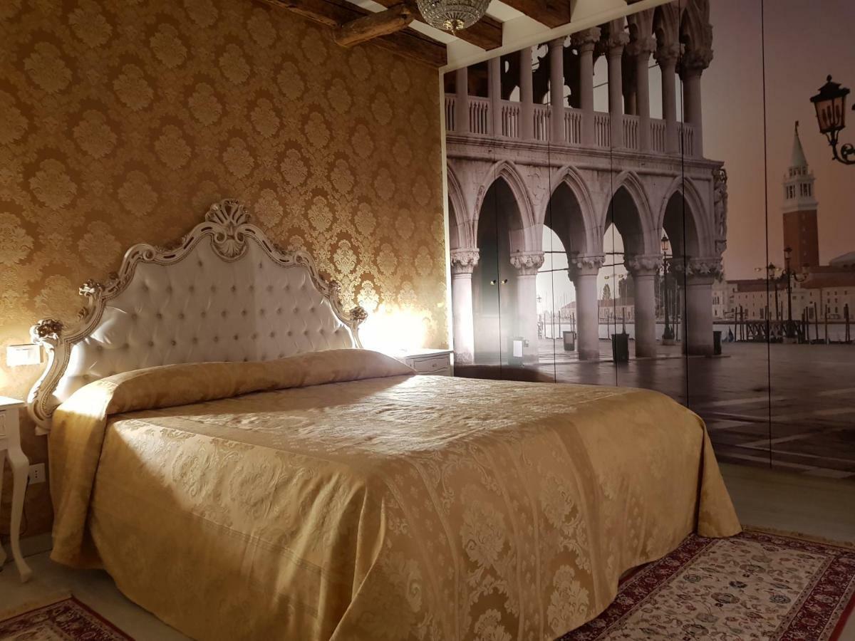 La Residenza Di Carlo Close To Piazza San Marco Venedik Dış mekan fotoğraf